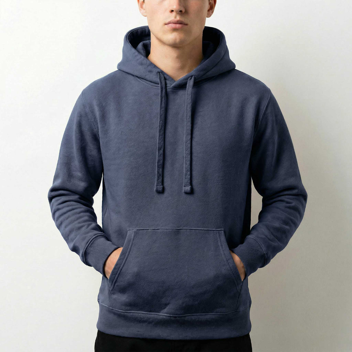 Hoodie BASIC – mit Firmenlogo besticken & bedrucken