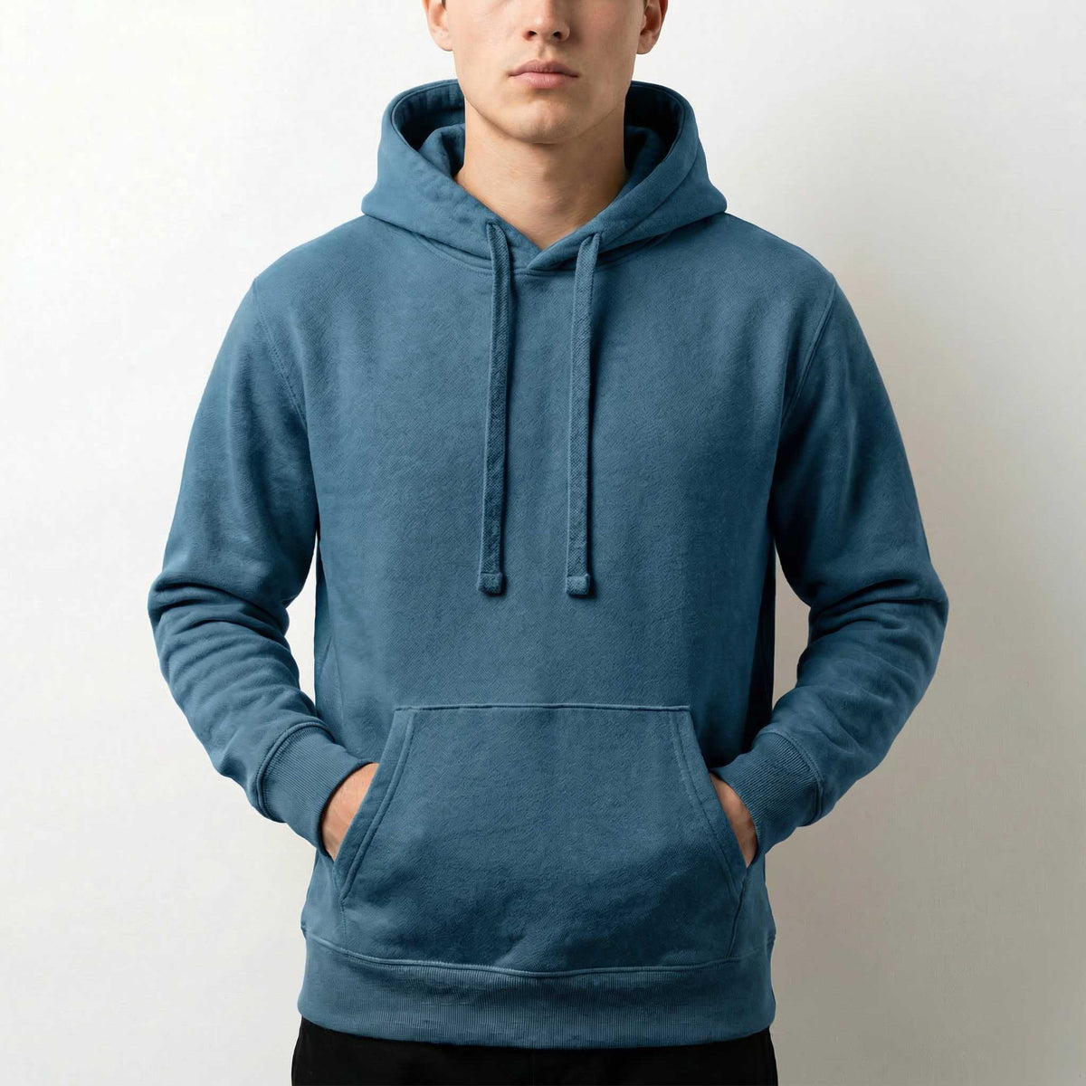 Hoodie BASIC – mit Firmenlogo besticken & bedrucken