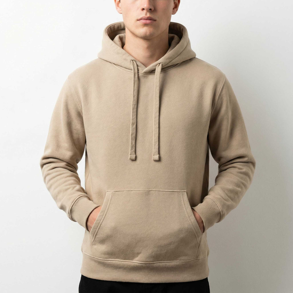 Hoodie BASIC – mit Firmenlogo besticken & bedrucken