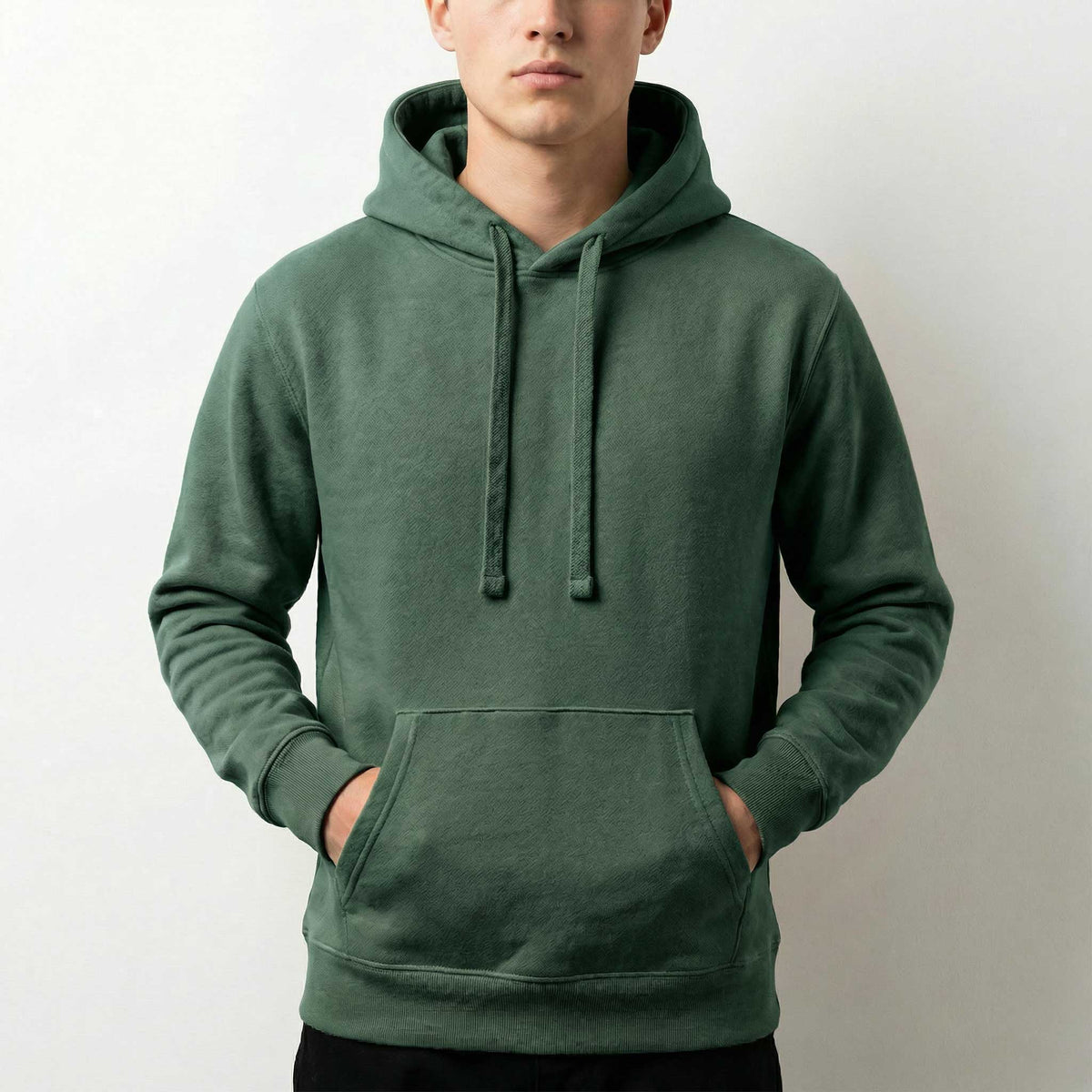 Hoodie BASIC – mit Firmenlogo besticken & bedrucken