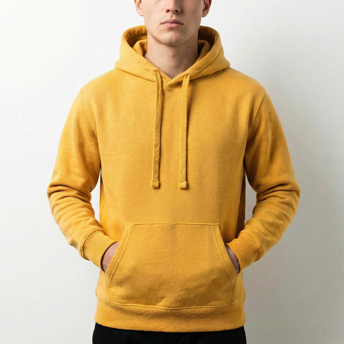 Hoodie BASIC – mit Firmenlogo besticken & bedrucken