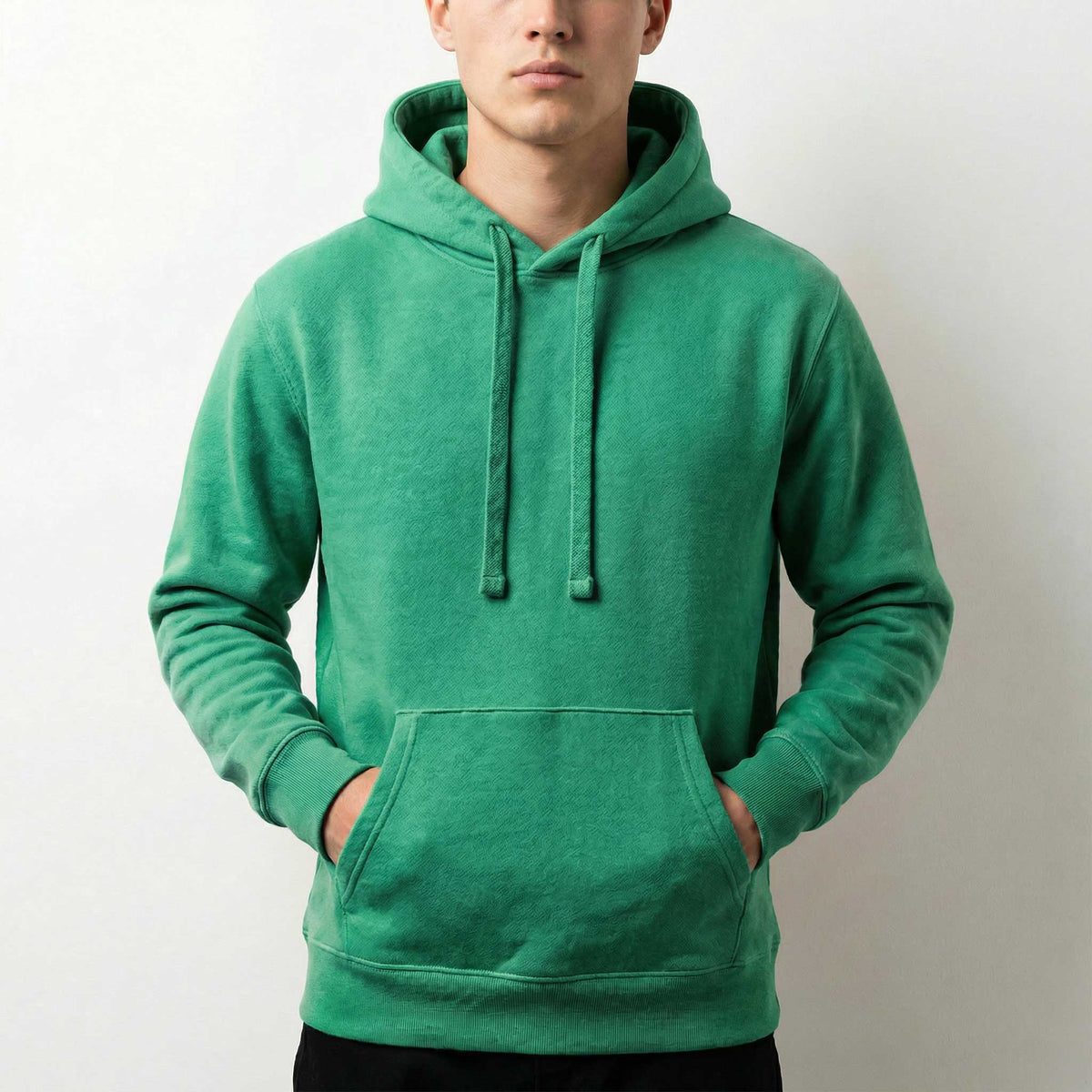 Hoodie BASIC – mit Firmenlogo besticken & bedrucken