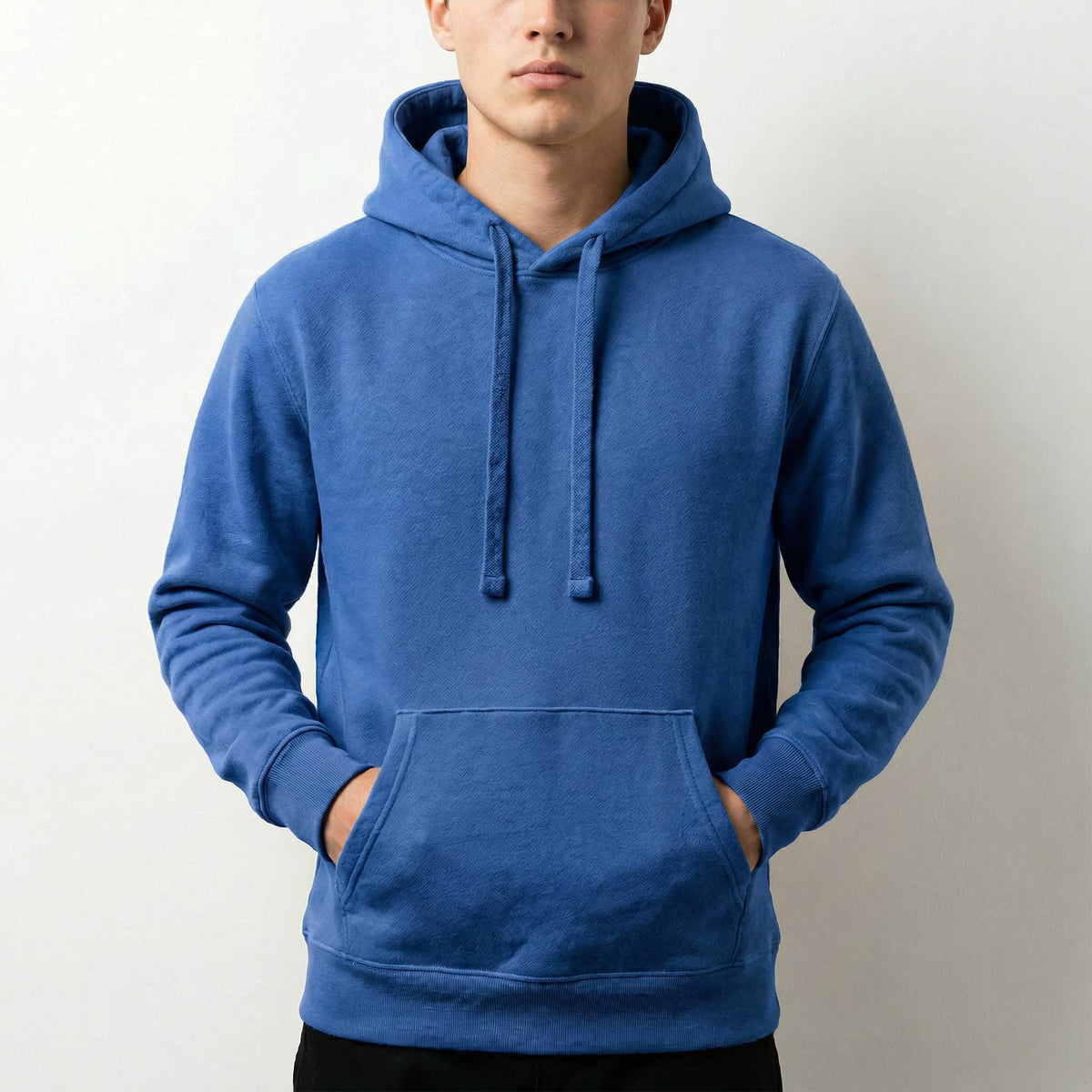Hoodie BASIC – mit Firmenlogo besticken & bedrucken