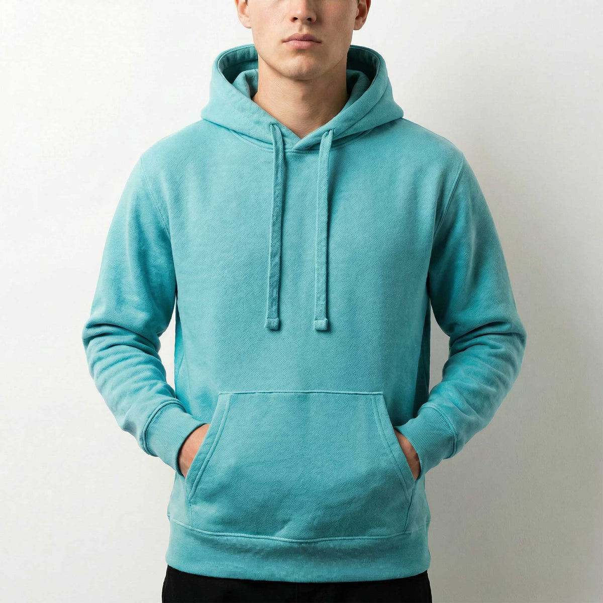 Hoodie BASIC – mit Firmenlogo besticken & bedrucken