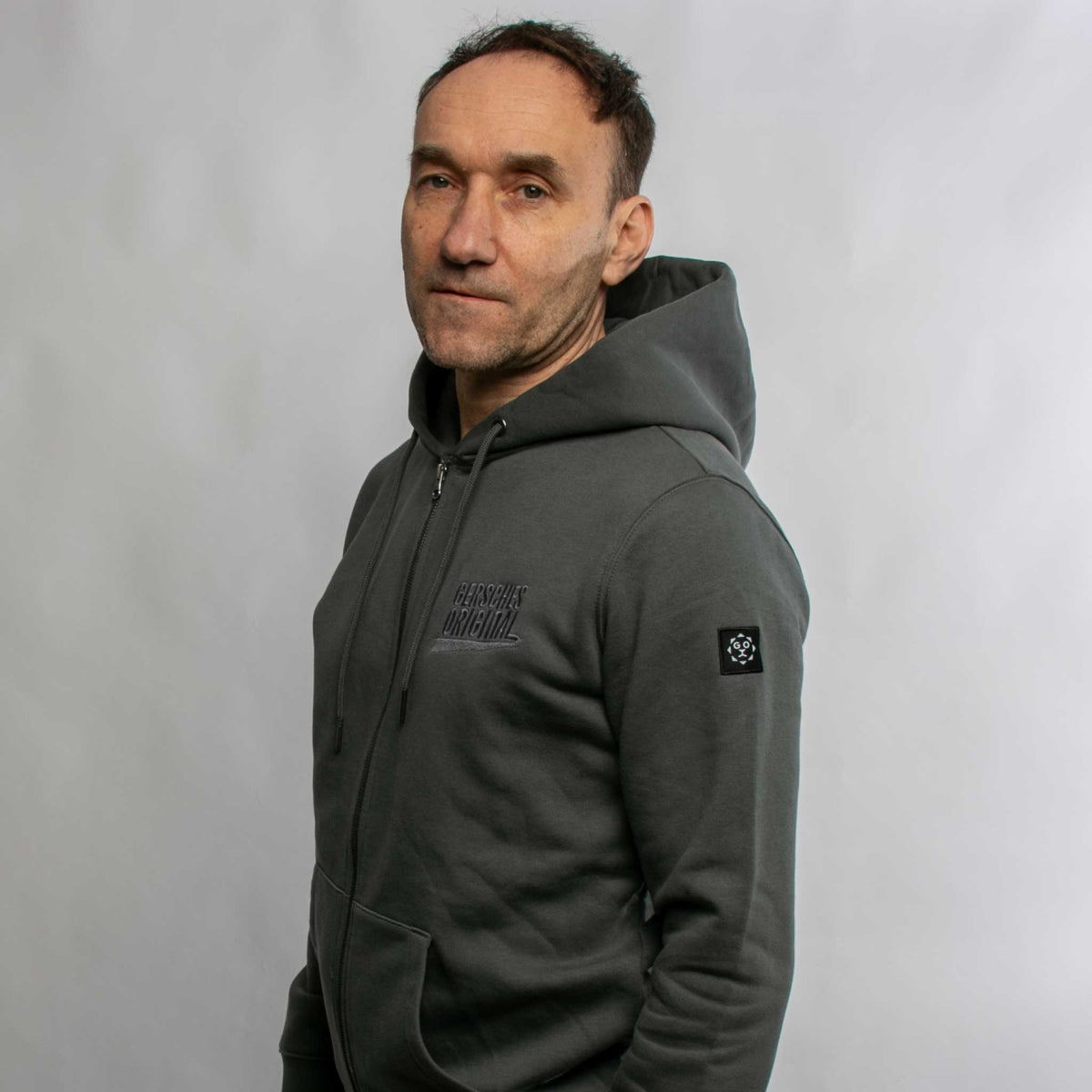 Gersches Original ZipHoodie ZWOETZEN, Anthrazit mit Firmenlogo besticken & bedrucken