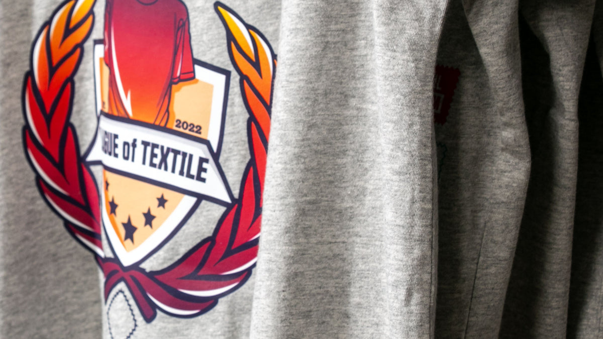 Stoffdetail eines individuell veredelbaren Basic-Shirts von TEXTIL.Team